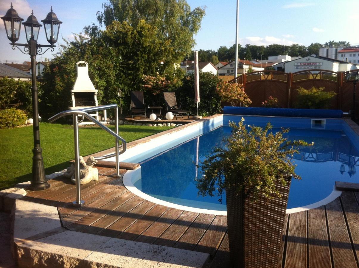 Ferienwohnung Schwarz Sersheim Εξωτερικό φωτογραφία